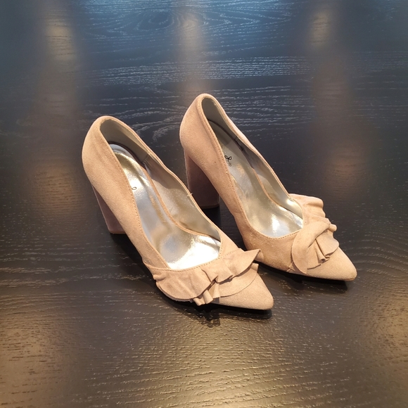 Qupid Heels size 7.5 - Picture 2 of 2